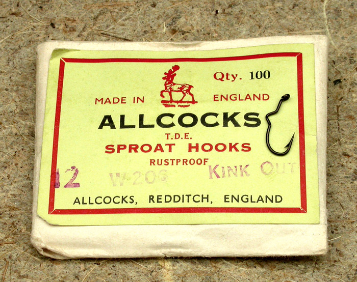 14. Allcock’s, sproat hooks, W 206, #12, kink out, bronzed, hollow point, Redditch England.